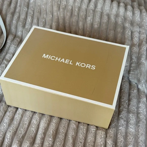 Michael Kors Black and White Satchel Set - Picture 7 of 7